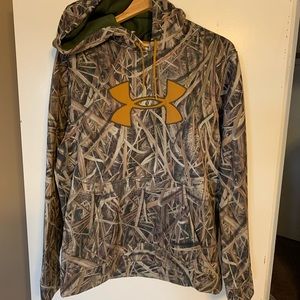 Men’s camo hoodie